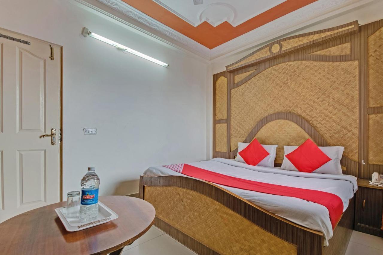 Oyo 24888 Hotel Sham Palace Катра Екстериор снимка