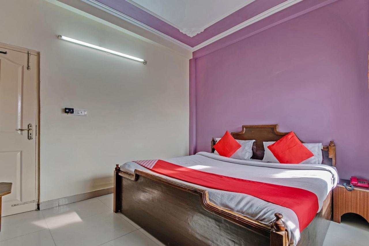 Oyo 24888 Hotel Sham Palace Катра Екстериор снимка