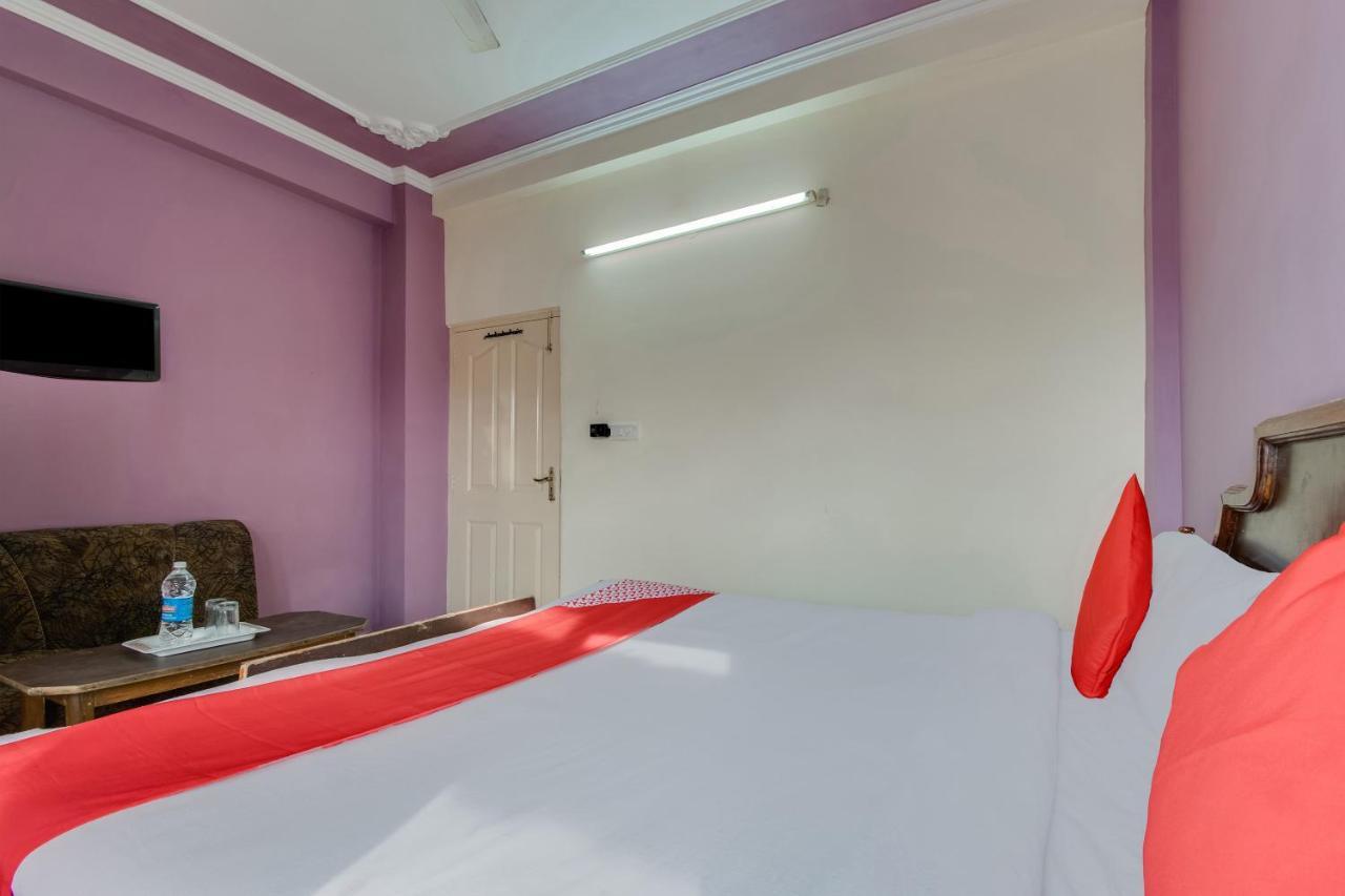 Oyo 24888 Hotel Sham Palace Катра Екстериор снимка