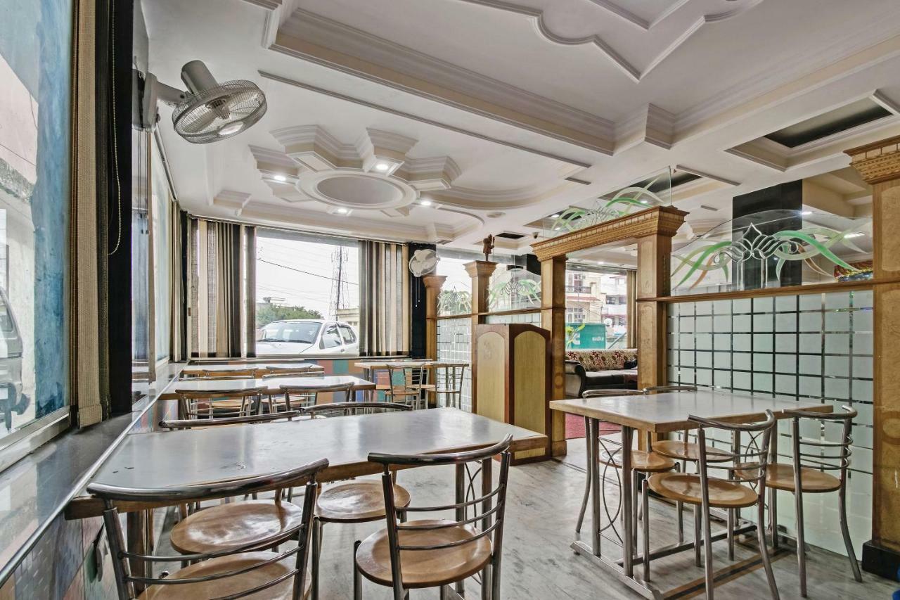 Oyo 24888 Hotel Sham Palace Катра Екстериор снимка