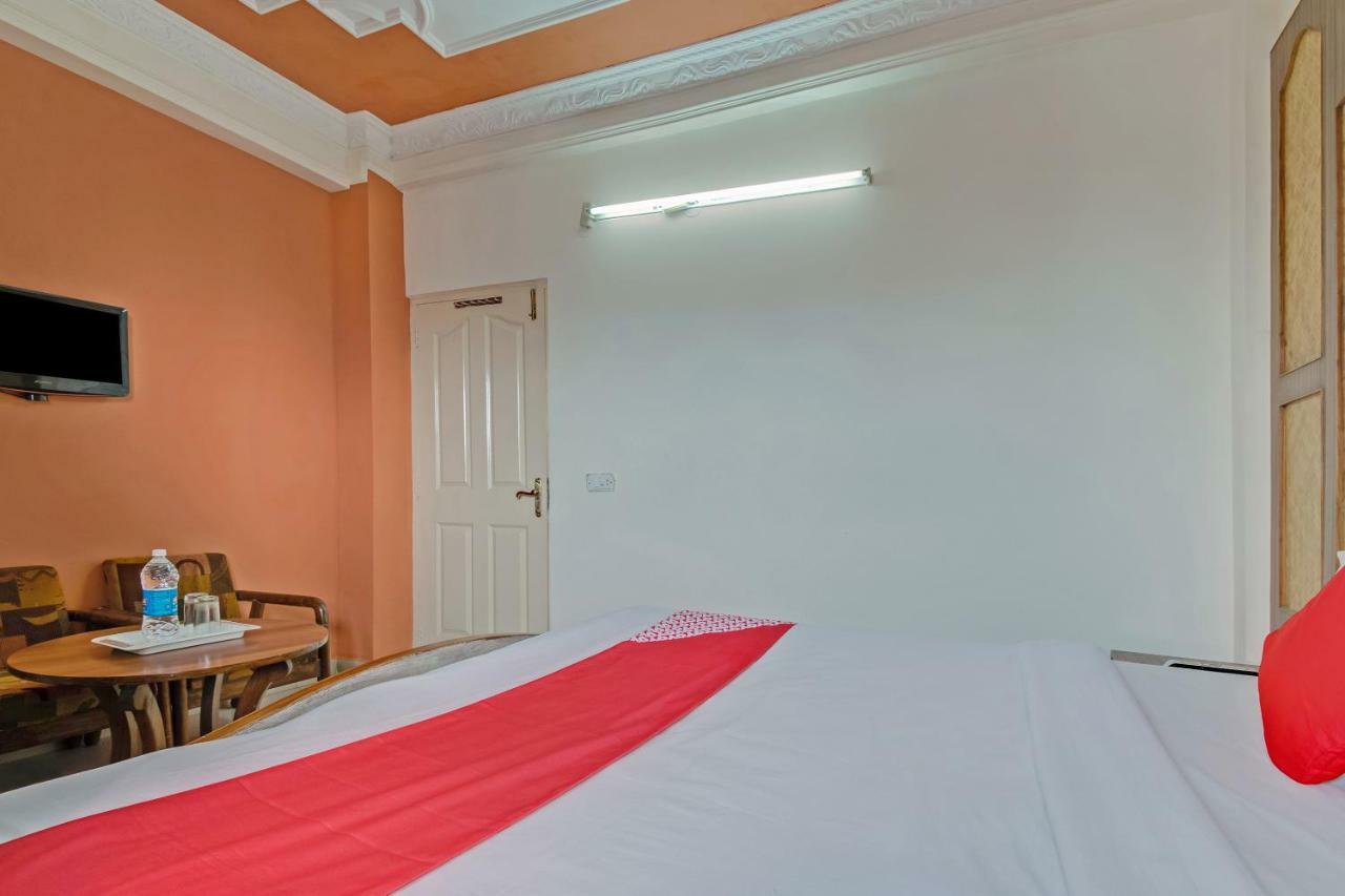 Oyo 24888 Hotel Sham Palace Катра Екстериор снимка